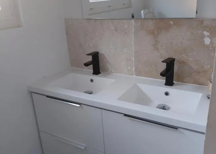 Lägenhet Chez Marinah Et Laurent